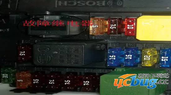 新款奔驰轿车换挡闯车故障排除