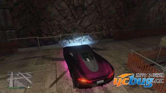 《侠盗猎车手5（GTA5）》隧道BUG怎么进入